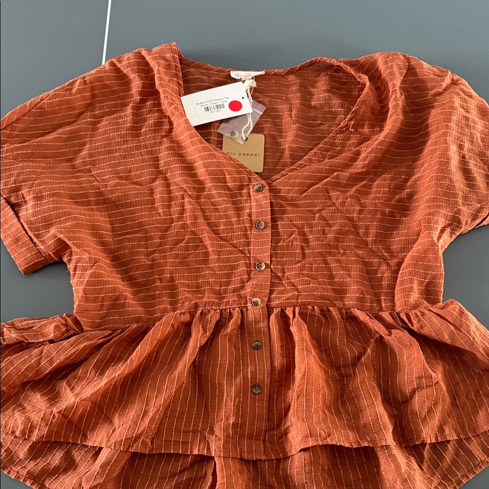NWT Blu Pepper Terracotta Peplum Top